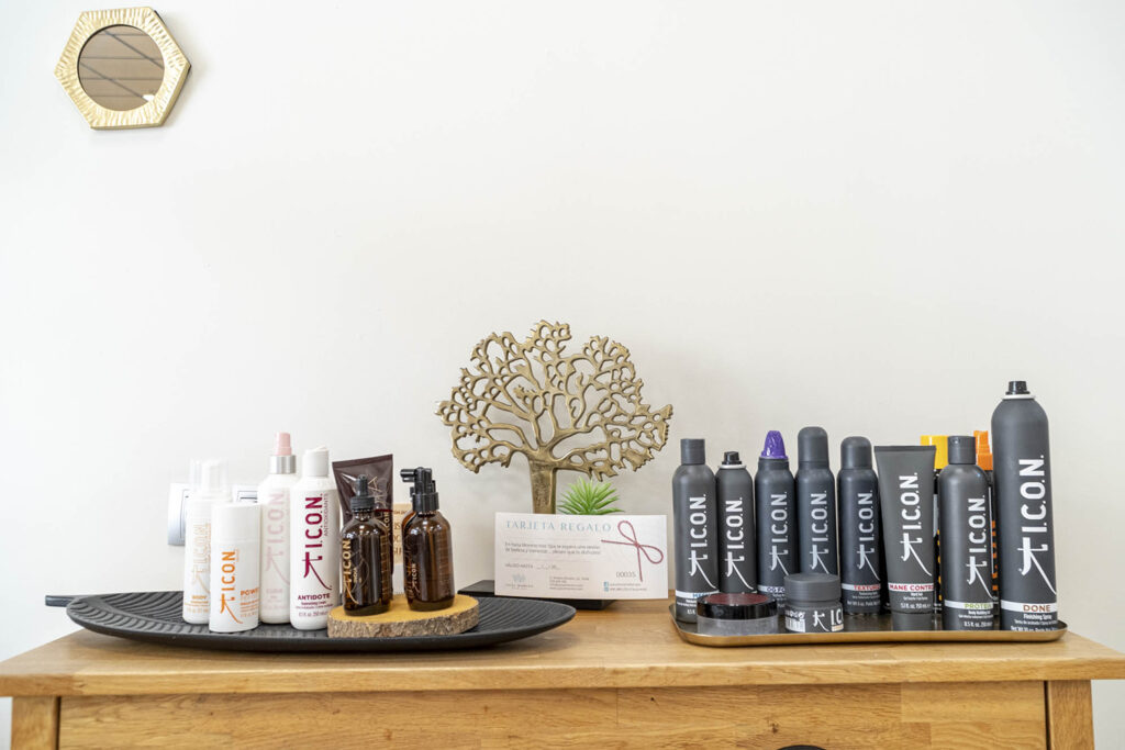 yaiza-moreno-nuestro-salon-galeria-19 Exposición Productos Yaiza Moreno Hair Spa